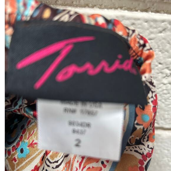 Torrid Halter Tie Top size 2 - Picture 7 of 8